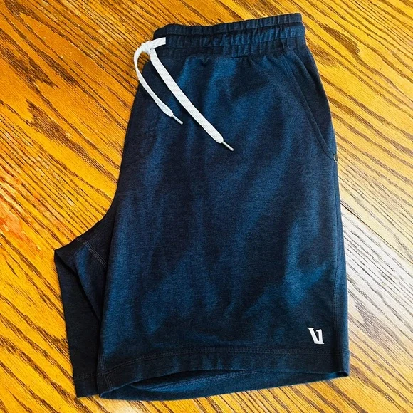 Men's Vuori Ponto Shorts - Picture 2 of 3